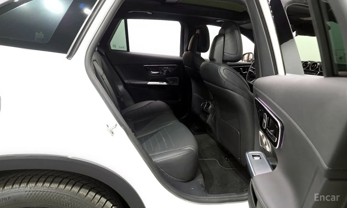 Фото 12 - Mercedes-Benz GLC-Class