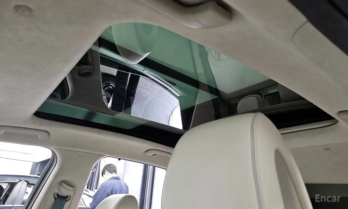 Фото 19 - Genesis GV60