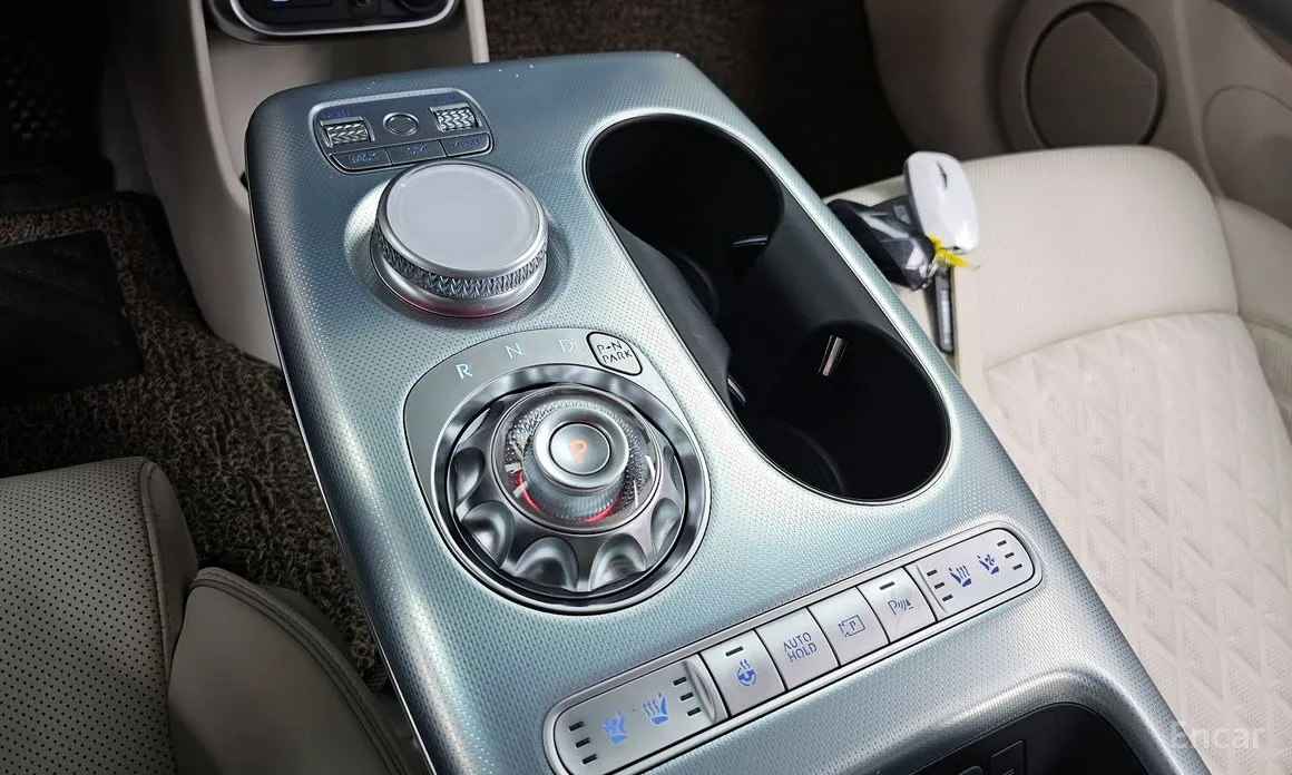 Фото 9 - Genesis GV60