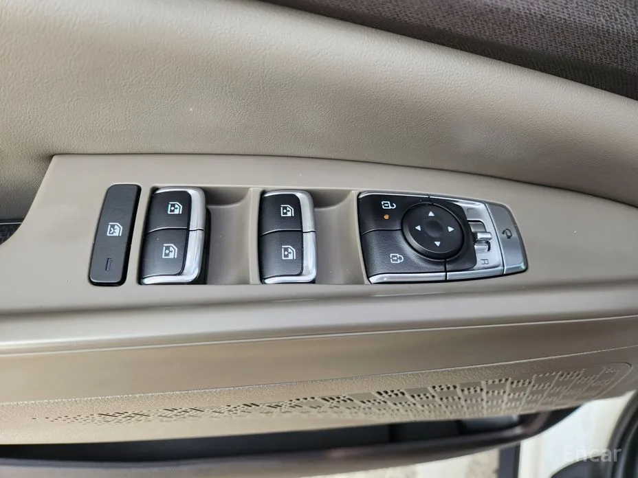 Фото 14 - Kia Carnival