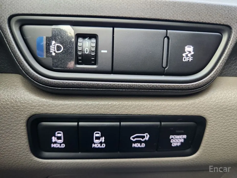 Фото 18 - Kia Carnival