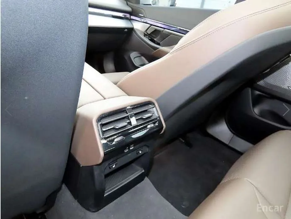 Фото 16 - BMW 5 Series