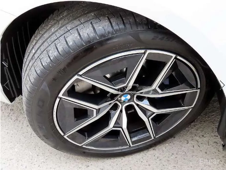 Фото 20 - BMW 5 Series