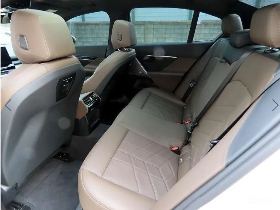 Фото 6 - BMW 5 Series