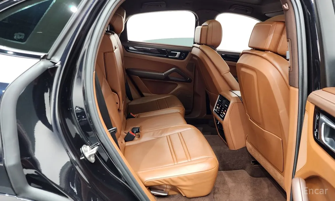 Фото 12 - Porsche Cayenne