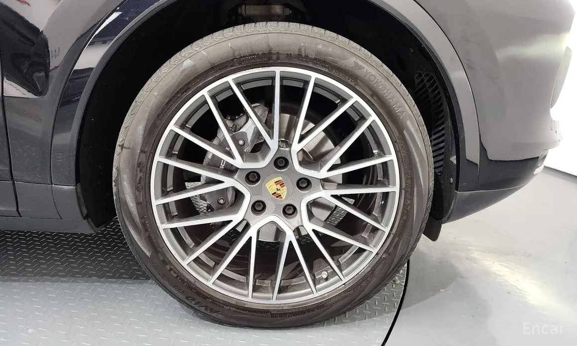Фото 5 - Porsche Cayenne