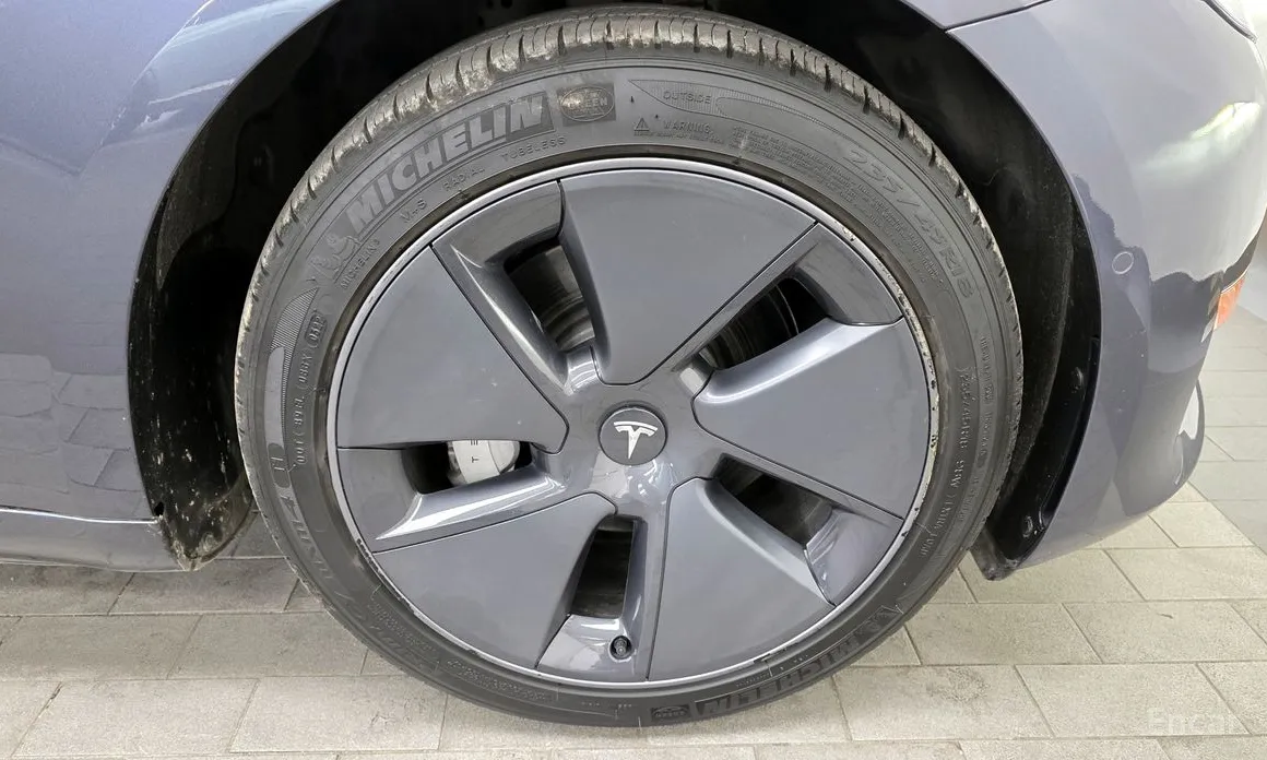 Фото 5 - Tesla Model 3