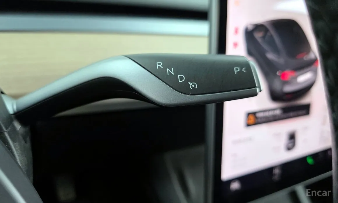 Фото 9 - Tesla Model 3