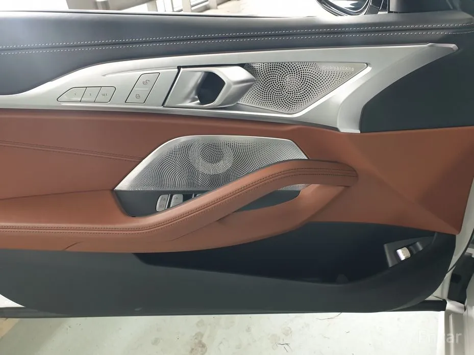 Фото 12 - BMW 8 Series