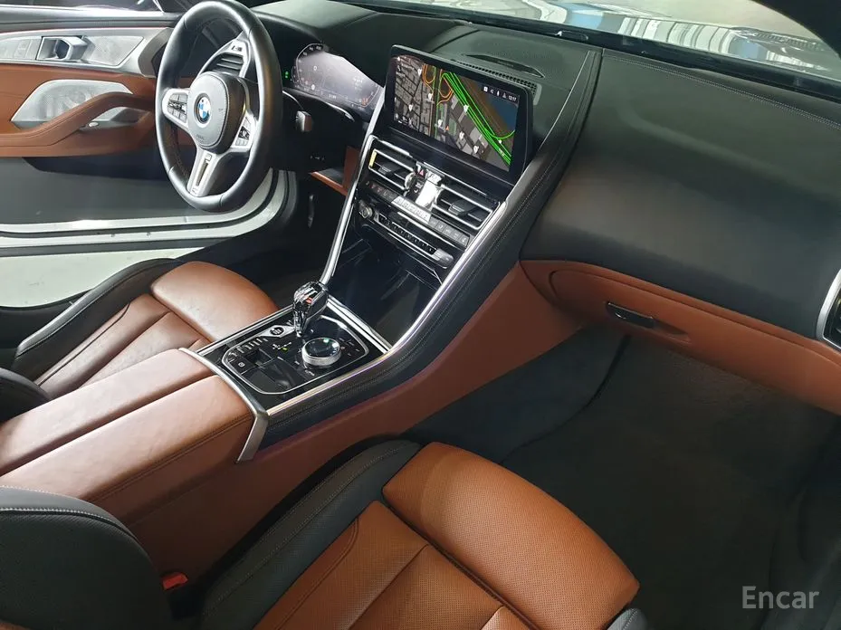 Фото 20 - BMW 8 Series