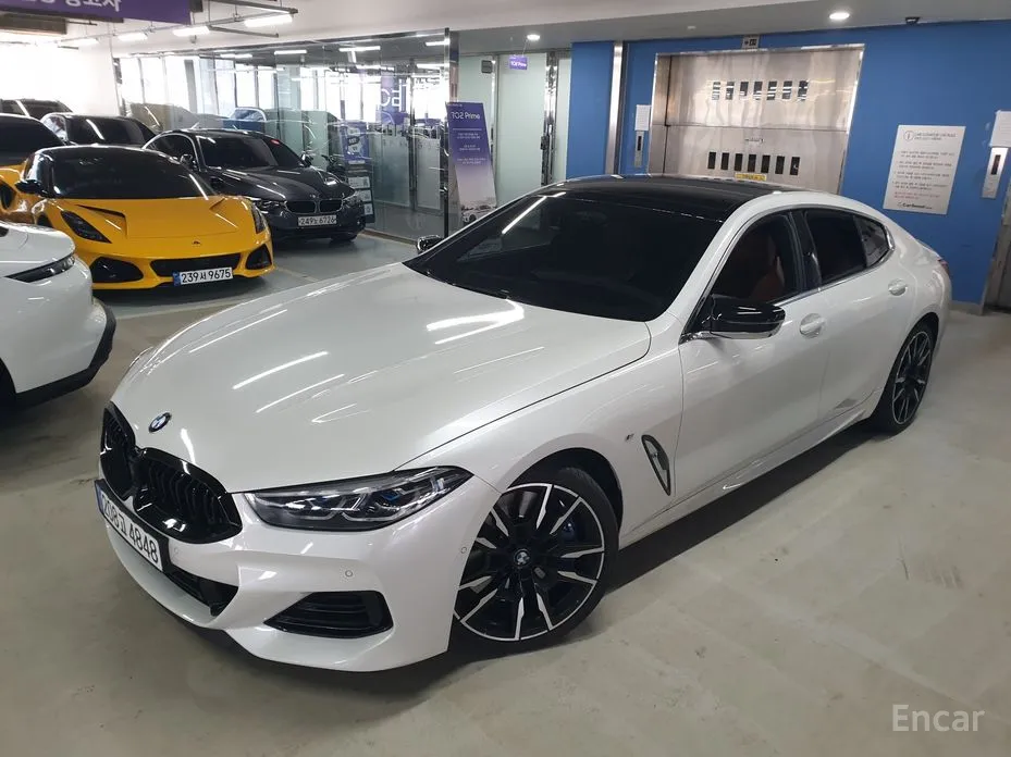 Фото 3 - BMW 8 Series