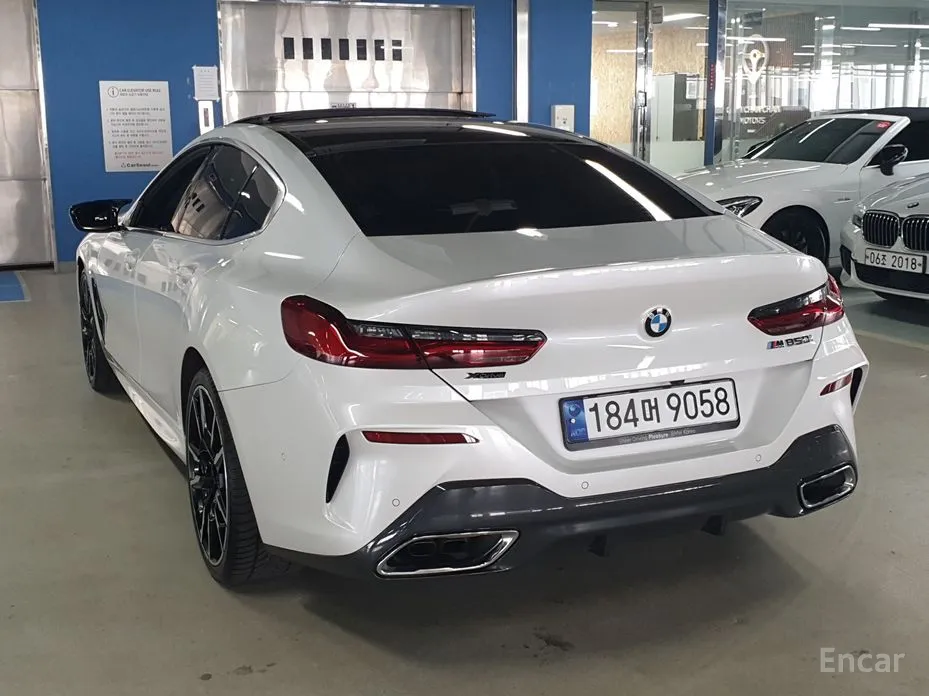 Фото 4 - BMW 8 Series