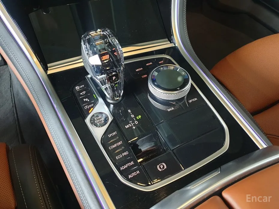 Фото 9 - BMW 8 Series