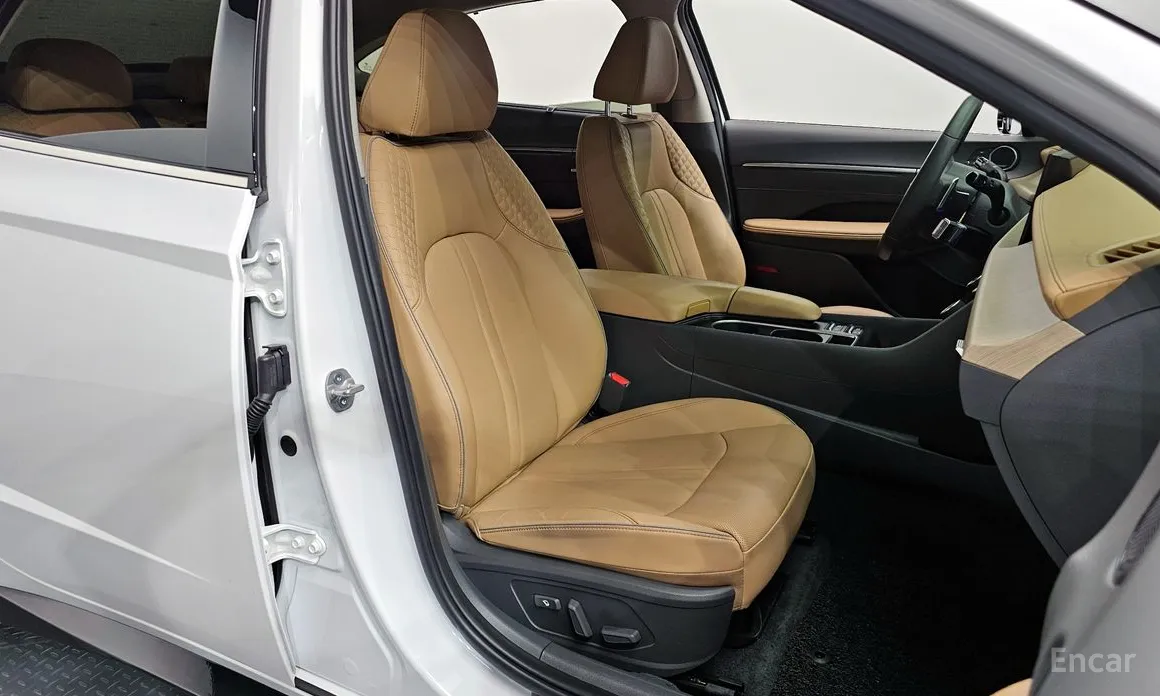 Zdjęcie 10 - Hyundai Sonata