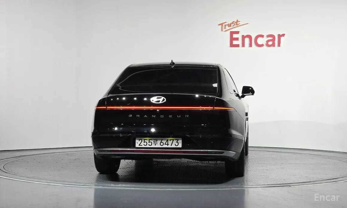 Фото 4 - Hyundai Grandeur