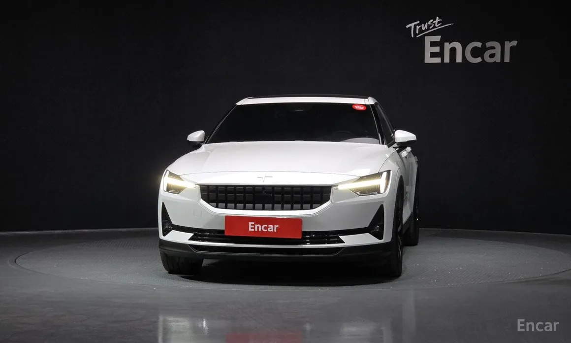 Фото 3 - Polestar 2