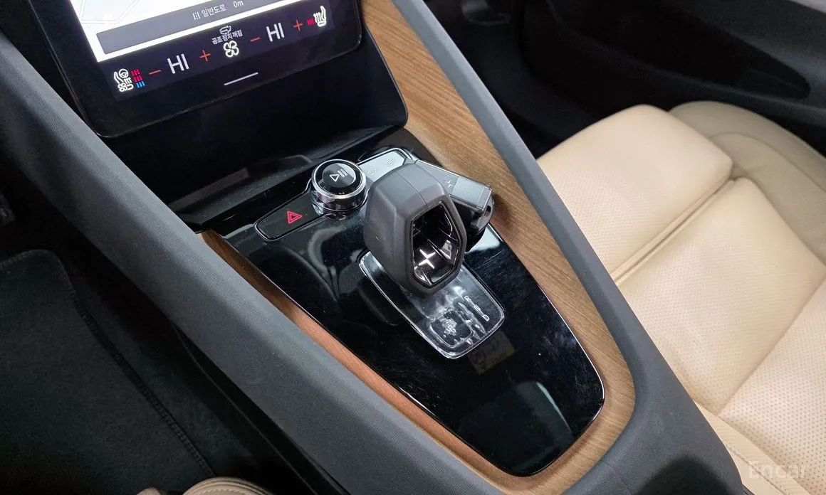 Фото 9 - Polestar 2