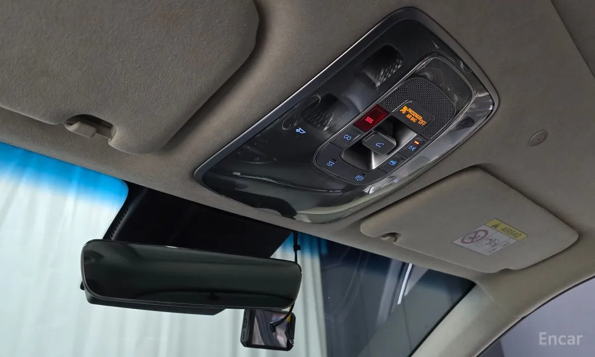 Photo 18 - Genesis GV70