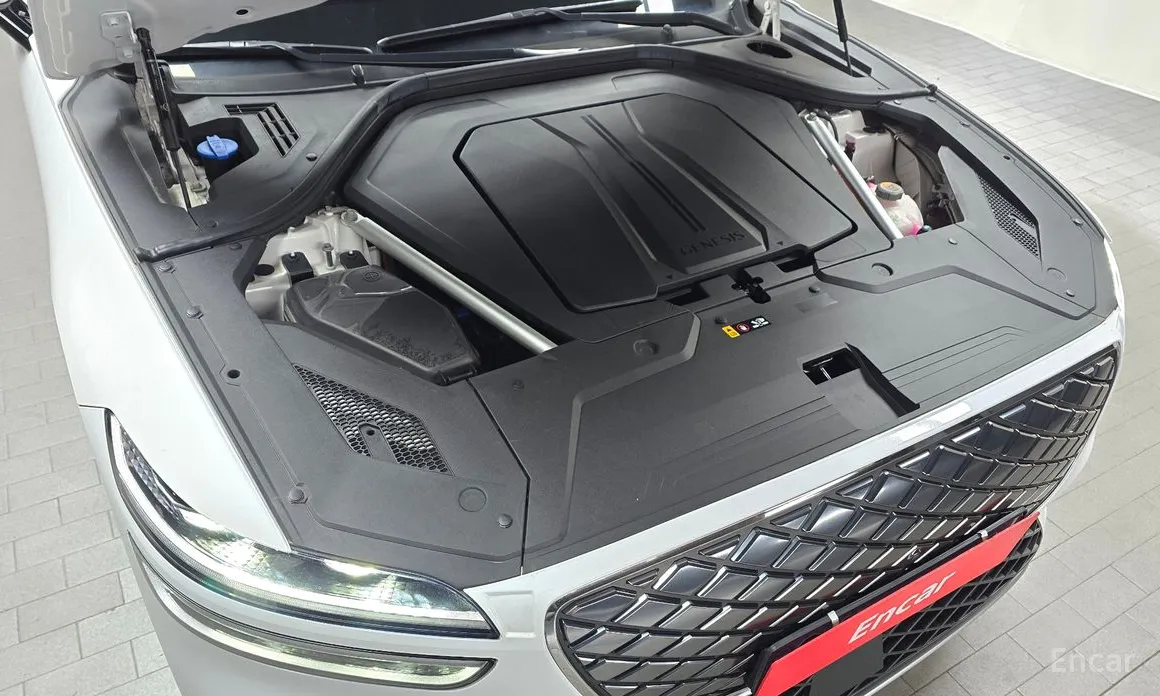 Photo 6 - Genesis GV70