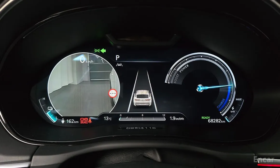 Photo 8 - Genesis GV70