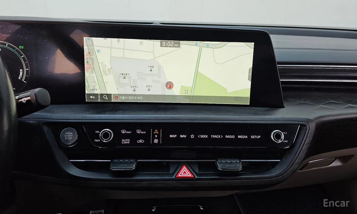 Фото 14 - Kia K8