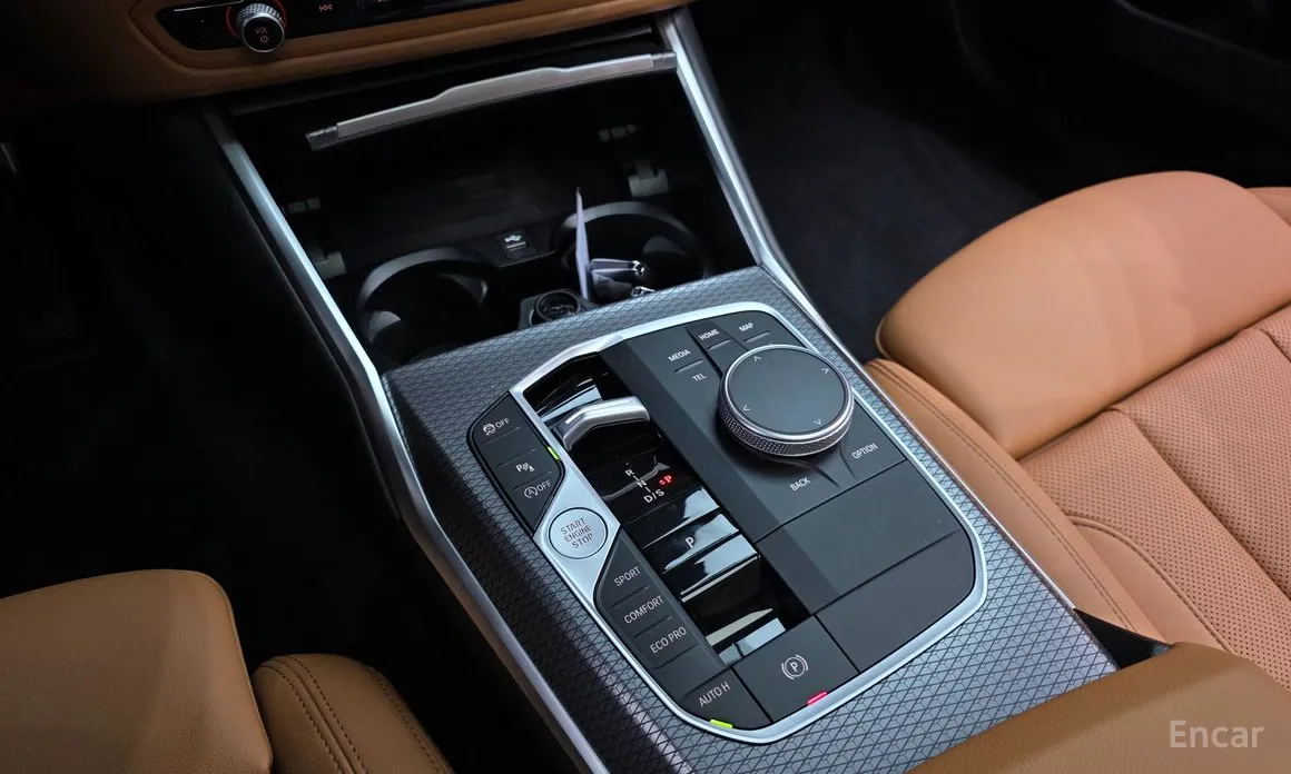 Photo 9 - BMW 3 Series