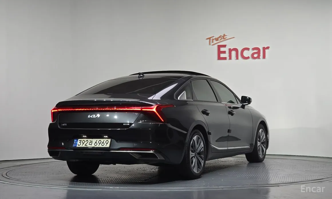 Фото 2 - Kia K8