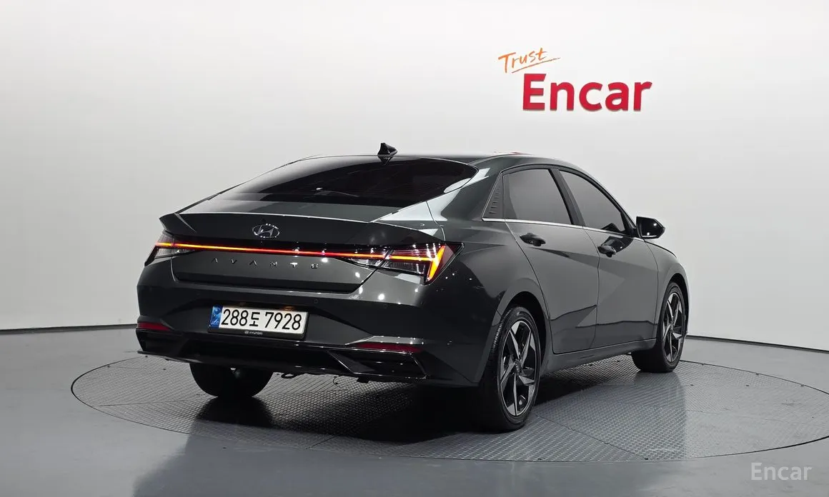 Фото 2 - Hyundai Avante