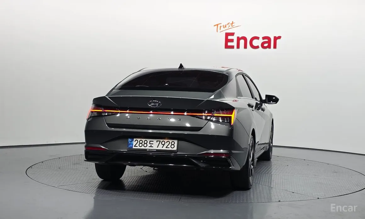 Фото 4 - Hyundai Avante