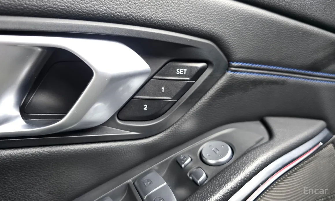 Photo 18 - BMW 3 Series