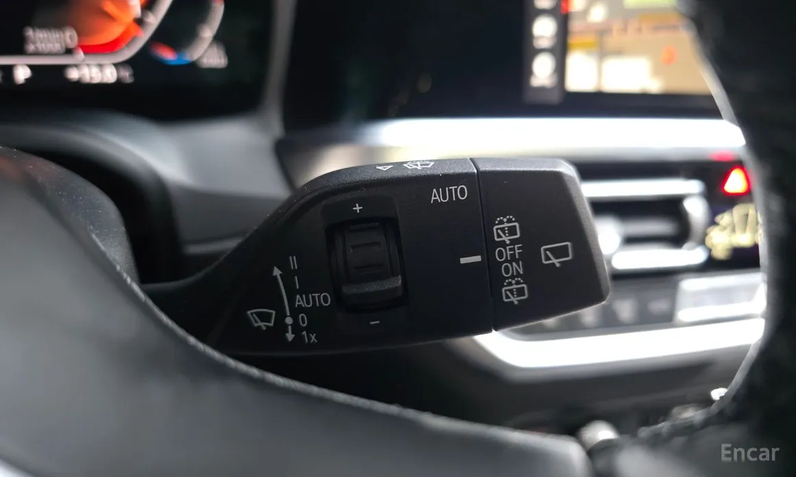 Photo 9 - BMW 3 Series