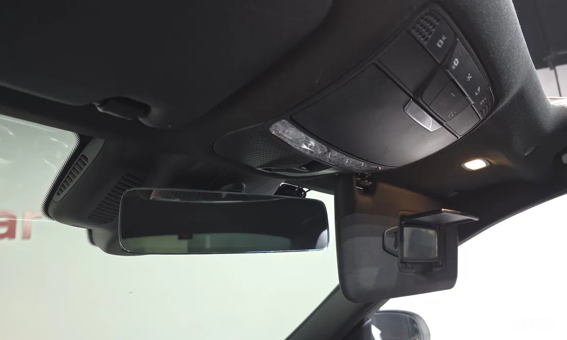 Фото 18 - Mercedes-Benz C-Class