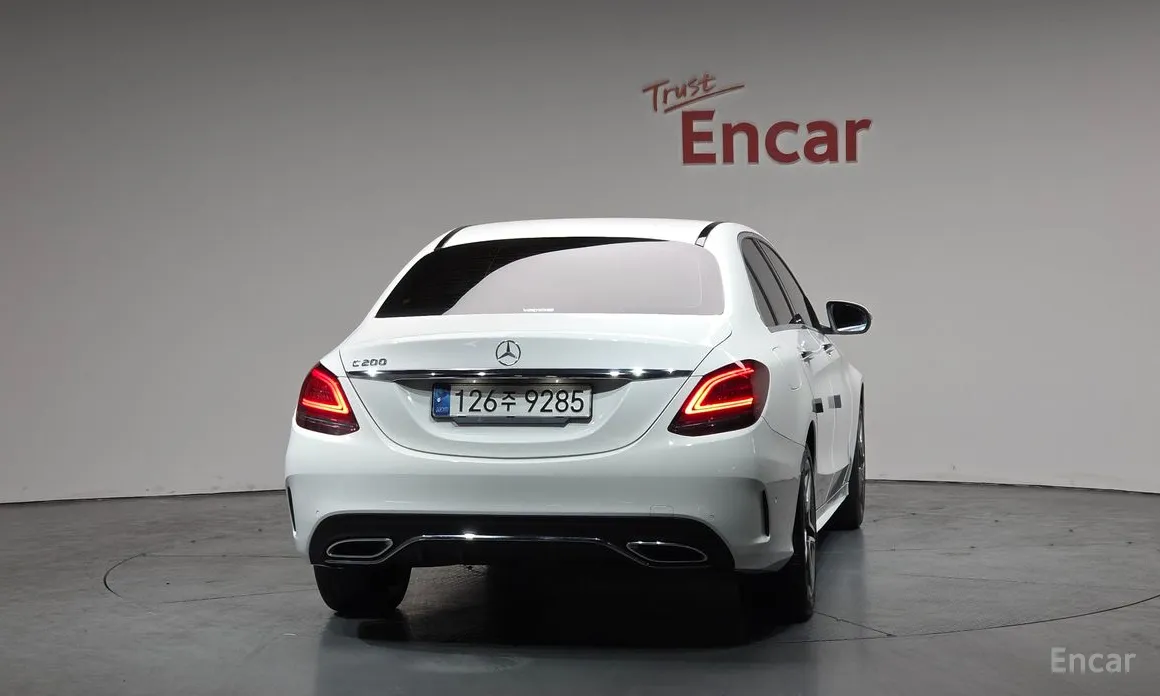 Фото 4 - Mercedes-Benz C-Class