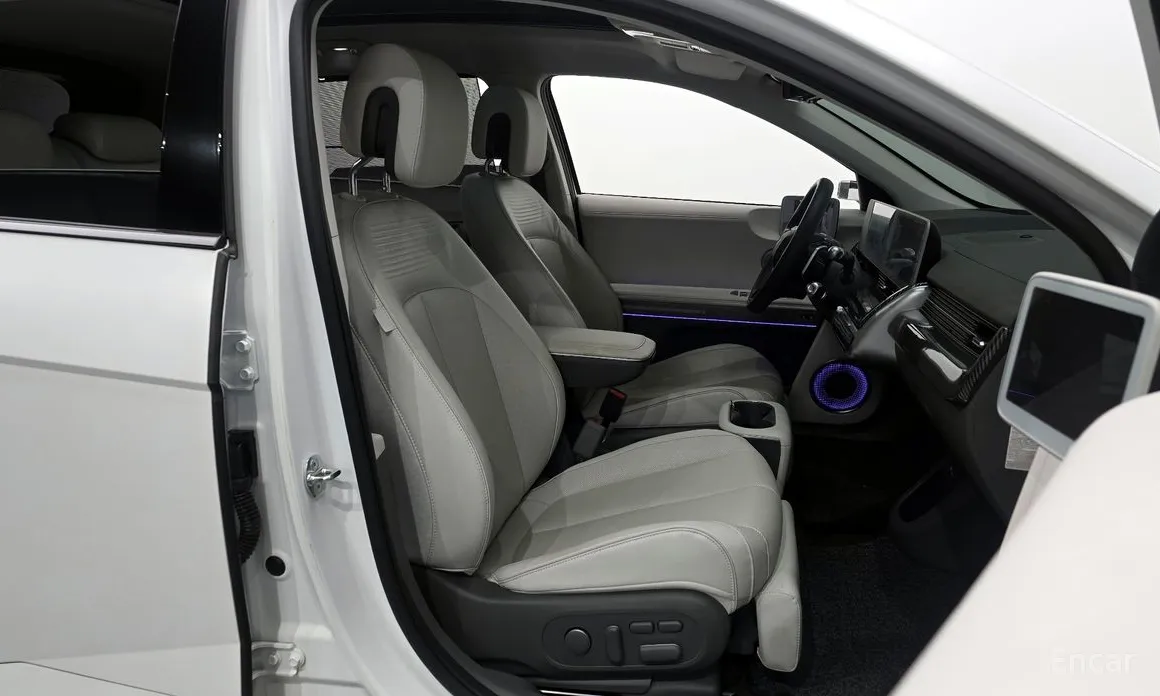 Photo 10 - Hyundai Ioniq 5