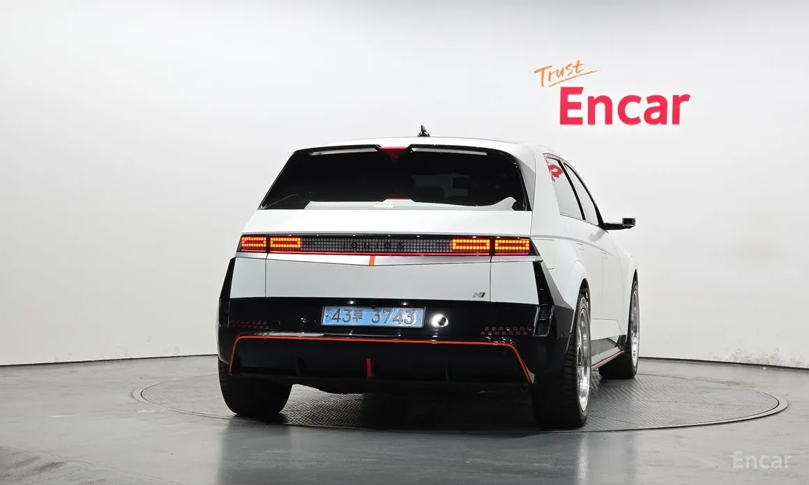 Photo 4 - Hyundai Ioniq 5