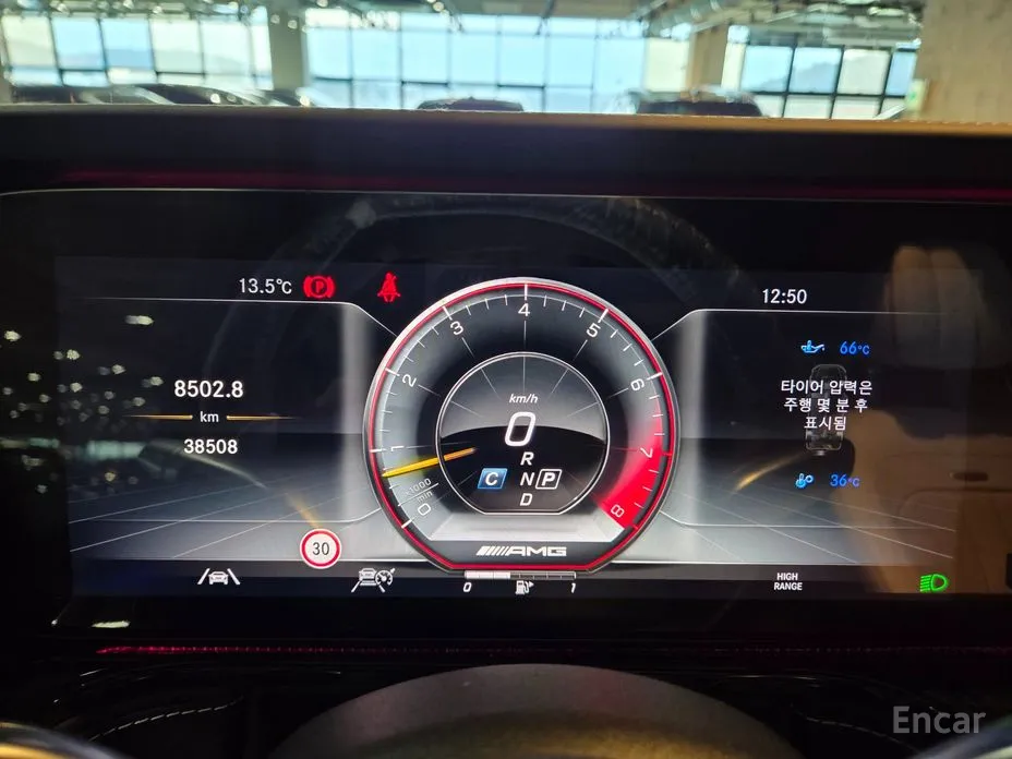 Фото 15 - Mercedes-Benz G-Class