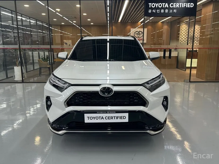 Фото 3 - Toyota RAV4