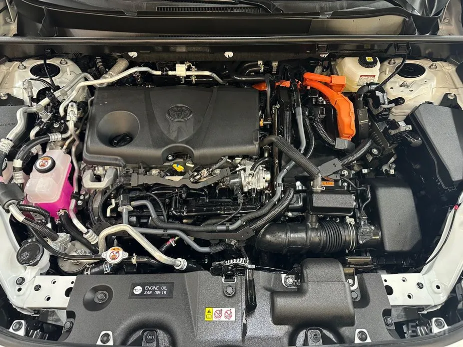 Фото 6 - Toyota RAV4