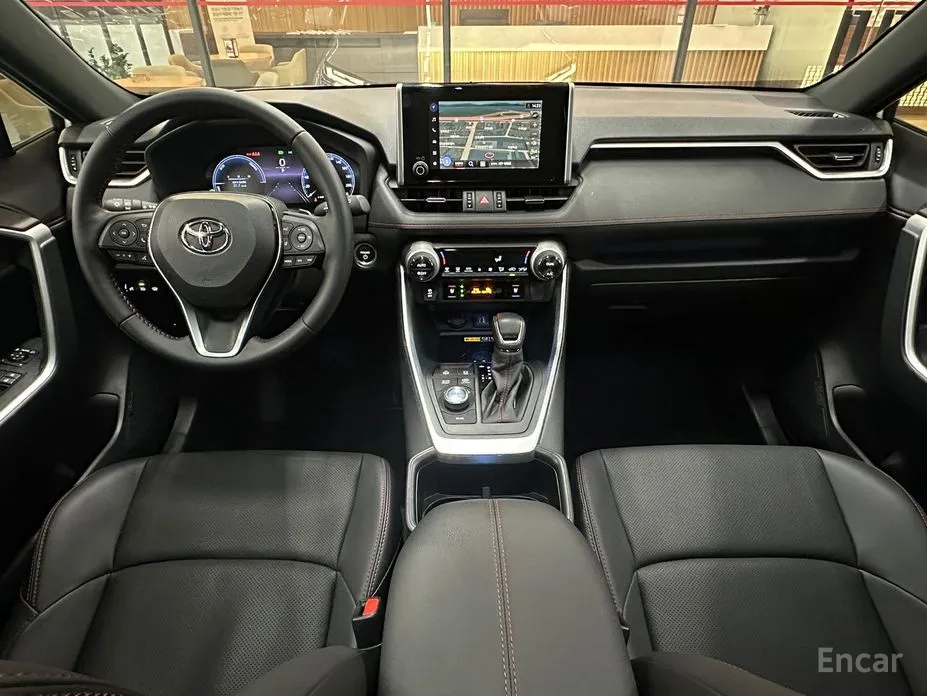 Фото 7 - Toyota RAV4