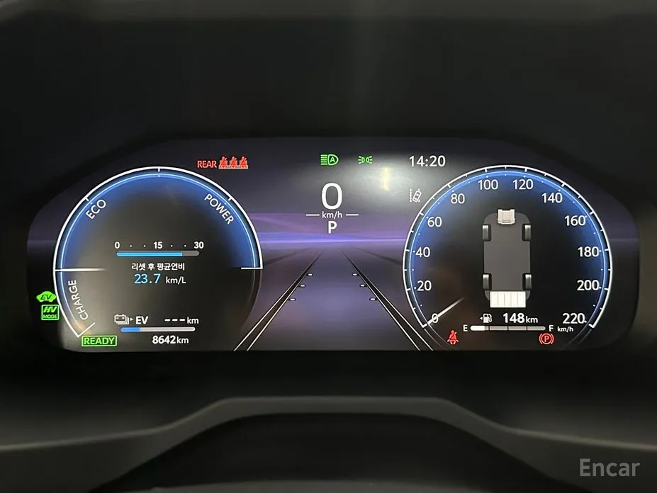 Фото 8 - Toyota RAV4