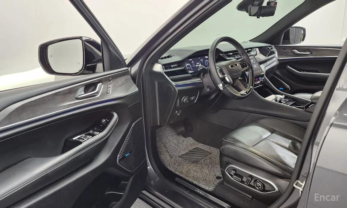 Фото 10 - Jeep Cherokee