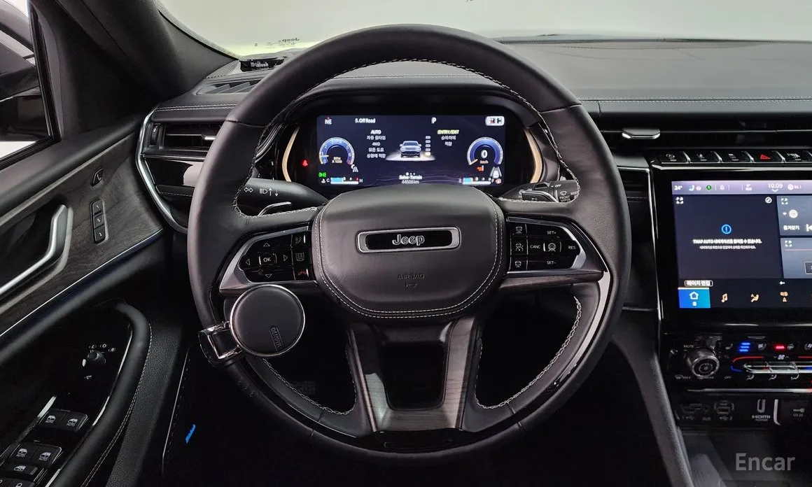 Фото 13 - Jeep Cherokee