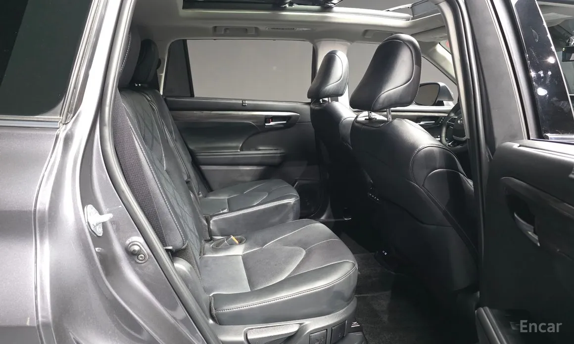 Фото 12 - Toyota Highlander