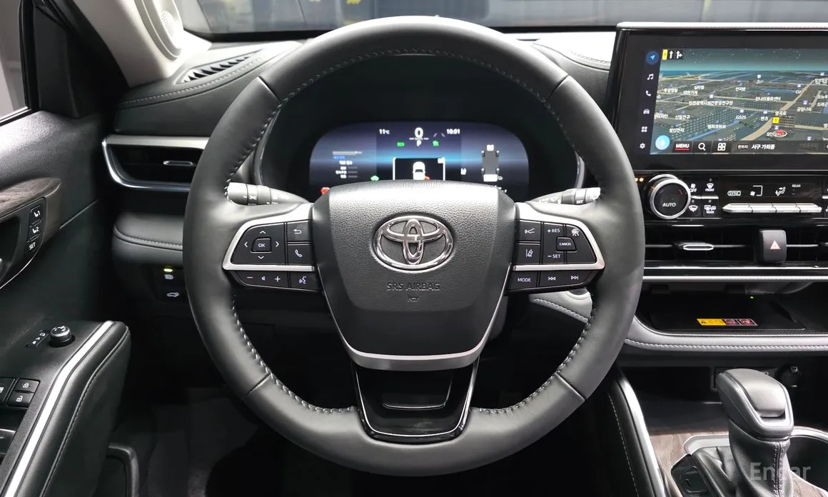 Фото 13 - Toyota Highlander