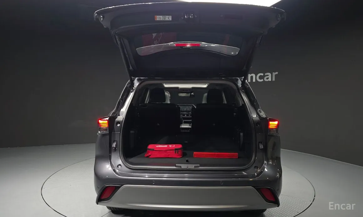 Фото 20 - Toyota Highlander