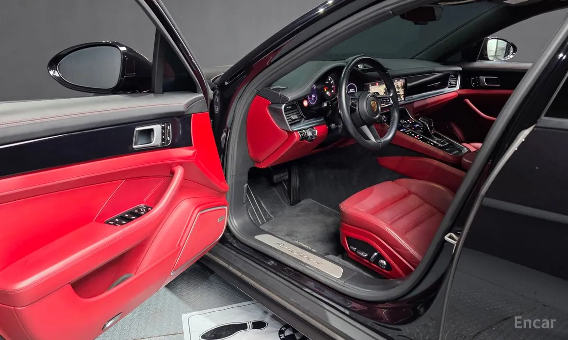 Фото 10 - Porsche Panamera