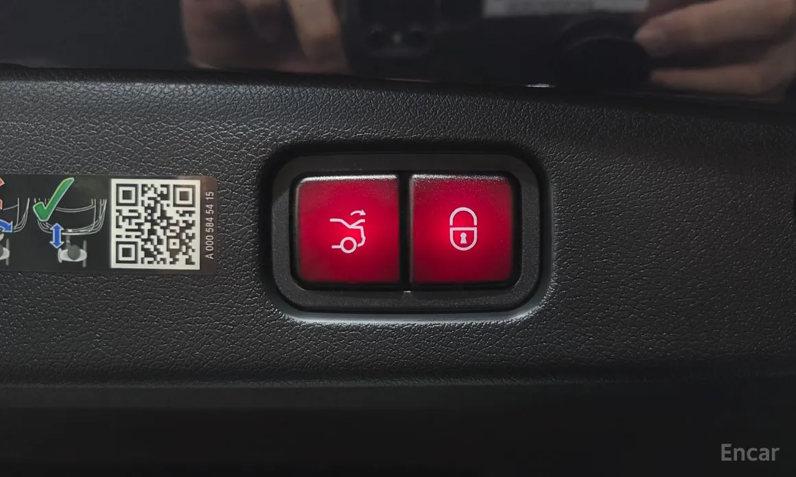 Фото 19 - Mercedes-Benz E-Class