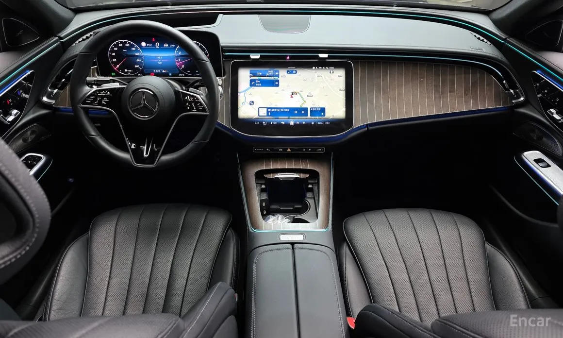 Фото 7 - Mercedes-Benz E-Class