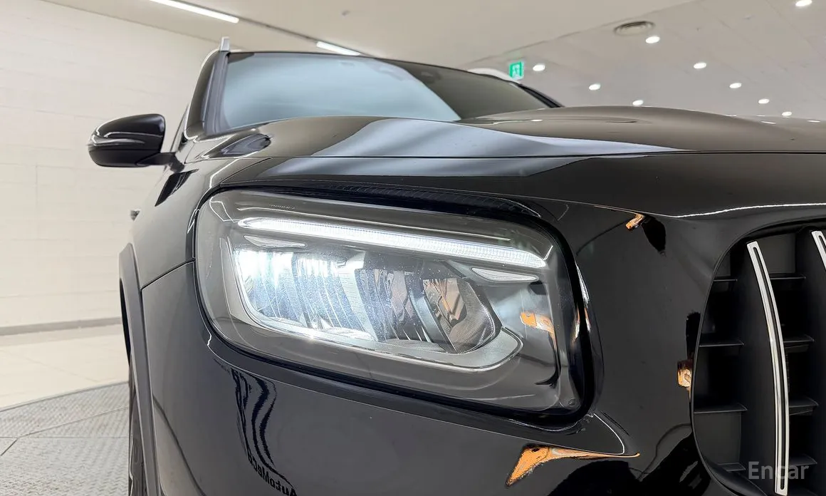 Mercedes-Benz GLB-Class 2020 AMG GLB35 4MATIC