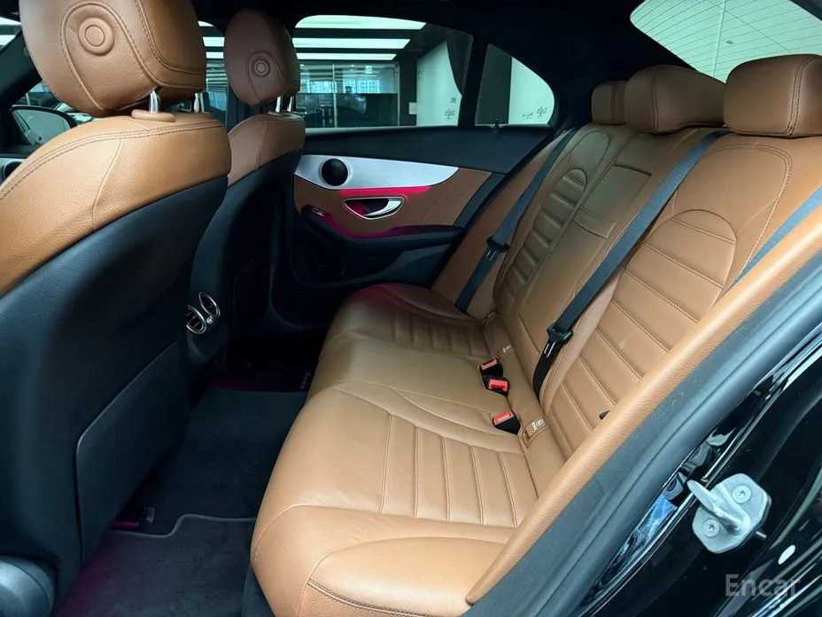 Фото 11 - Mercedes-Benz C-Class